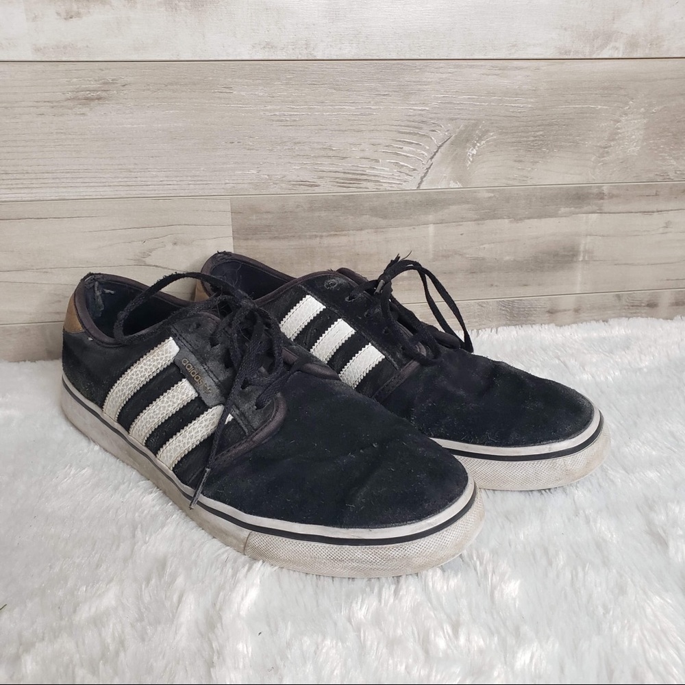 ❗️Adidas Shoes❗️